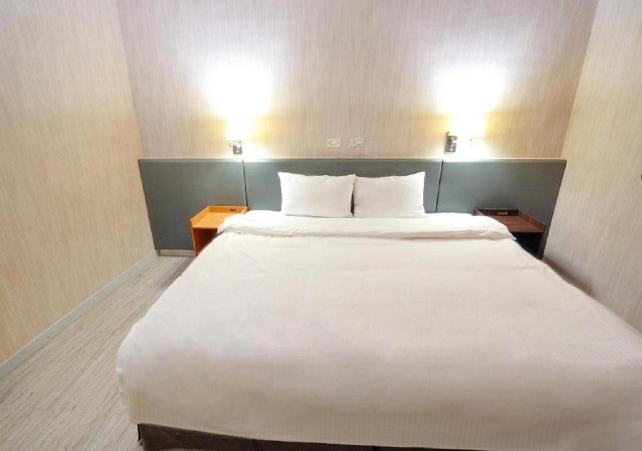 Walker Hotel - Sanchong 타이베이 외부 사진