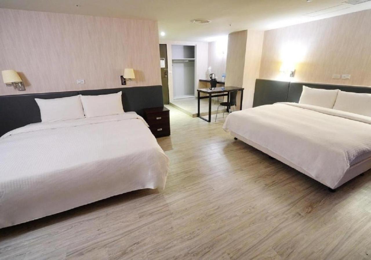 Walker Hotel - Sanchong 타이베이 외부 사진