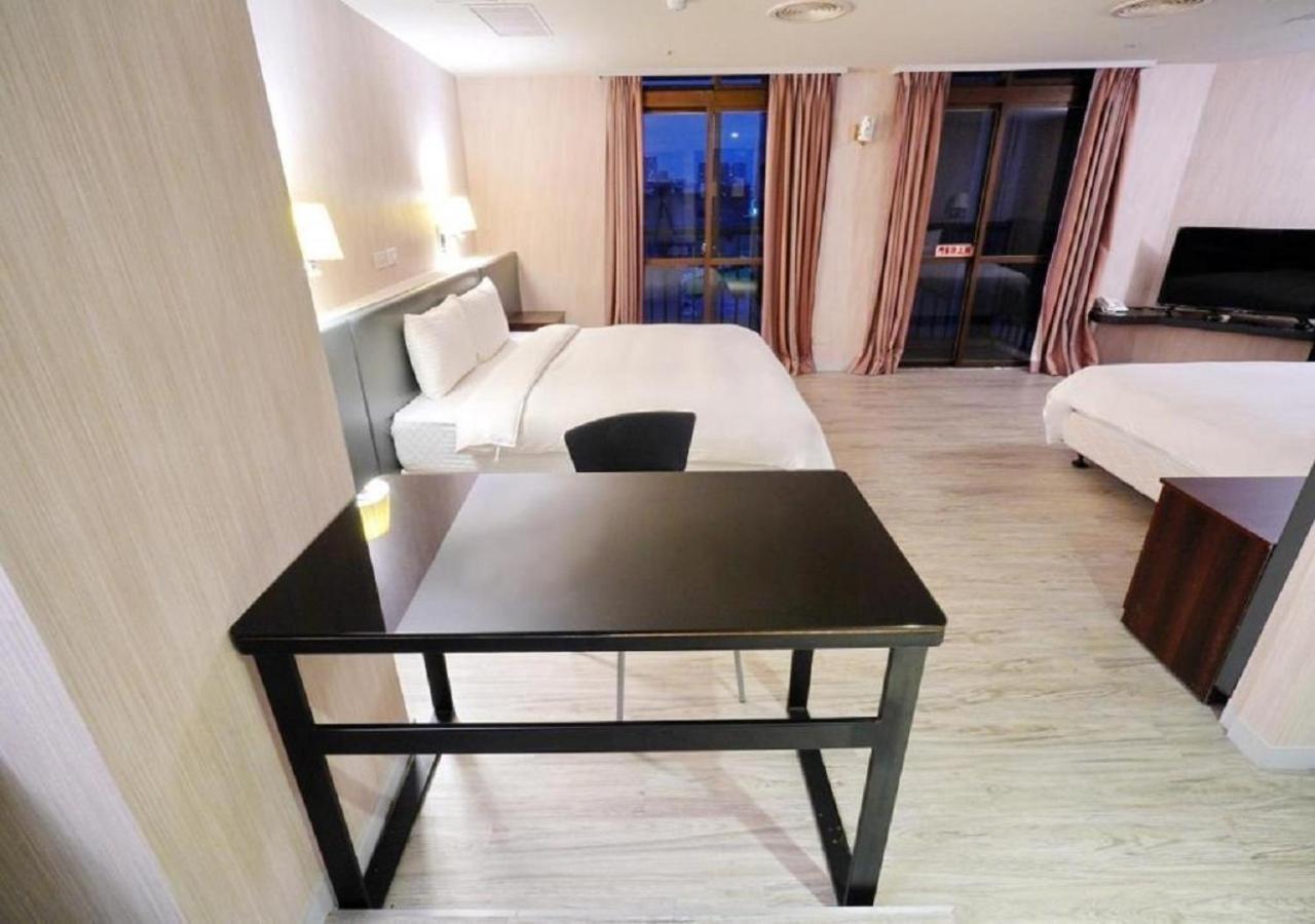 Walker Hotel - Sanchong 타이베이 외부 사진