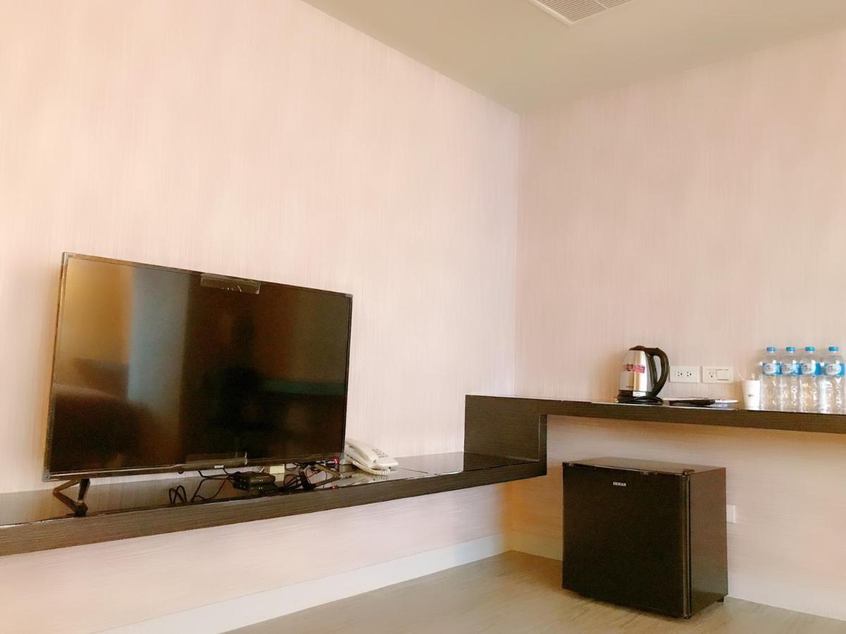 Walker Hotel - Sanchong 타이베이 외부 사진